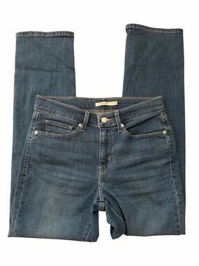 Levi’s Classic Straight Jeans Medium Wash Mid Rise Stretch Denim Minimalist Y2K